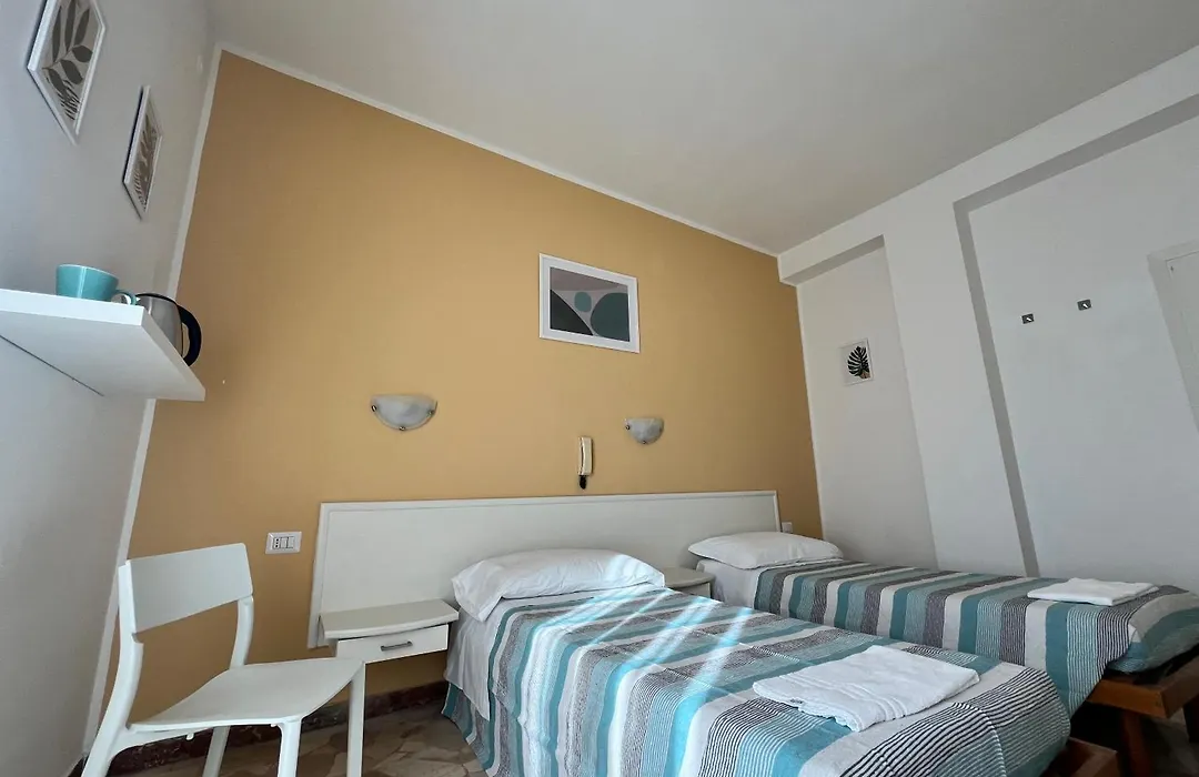 Hostal Parini-1