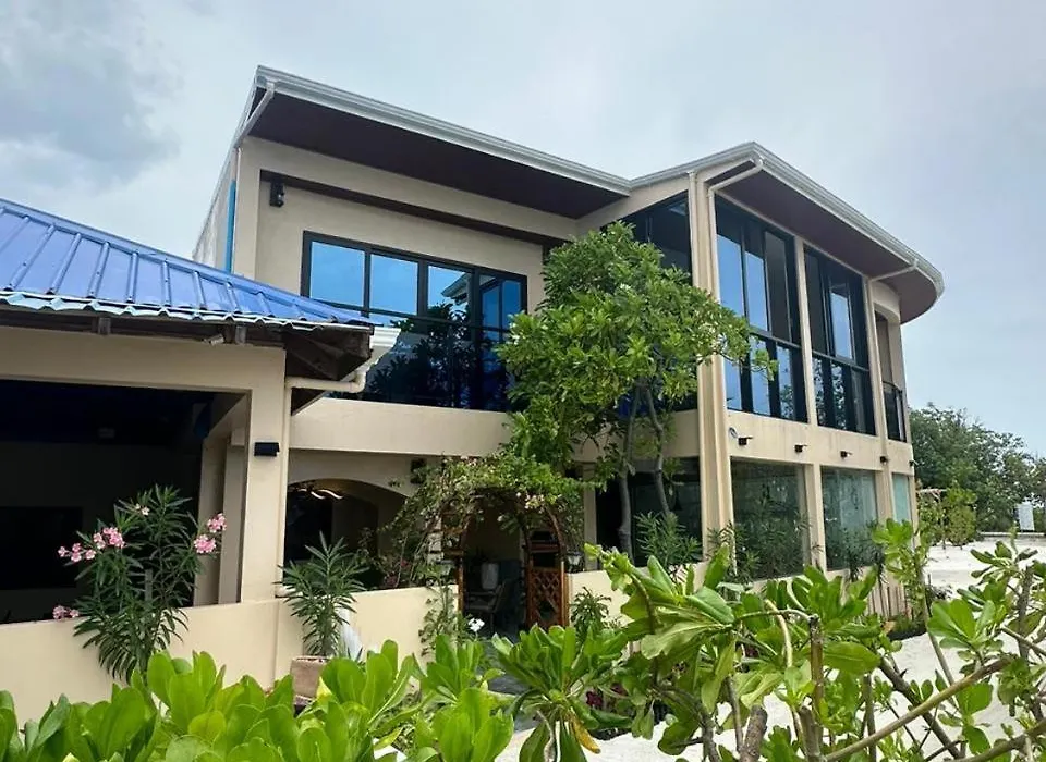 Bibee Maldives-1