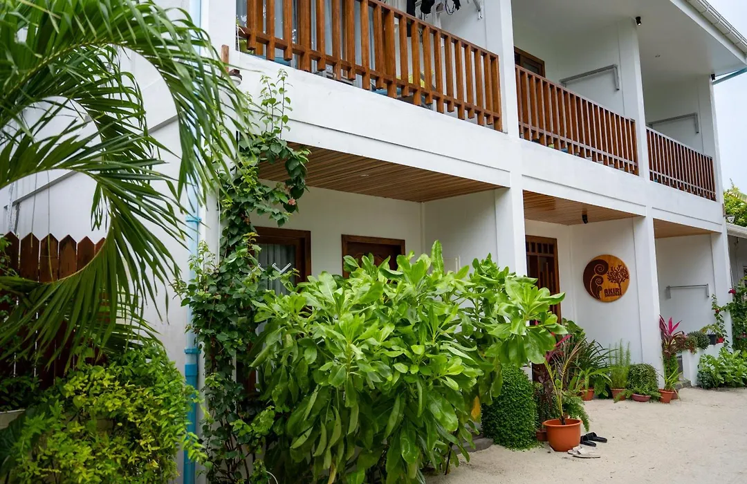 Akiri Dhigurah-1