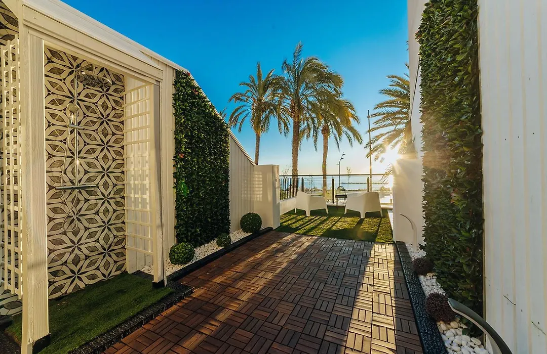 Hostal Luxury Nit I Dia-1