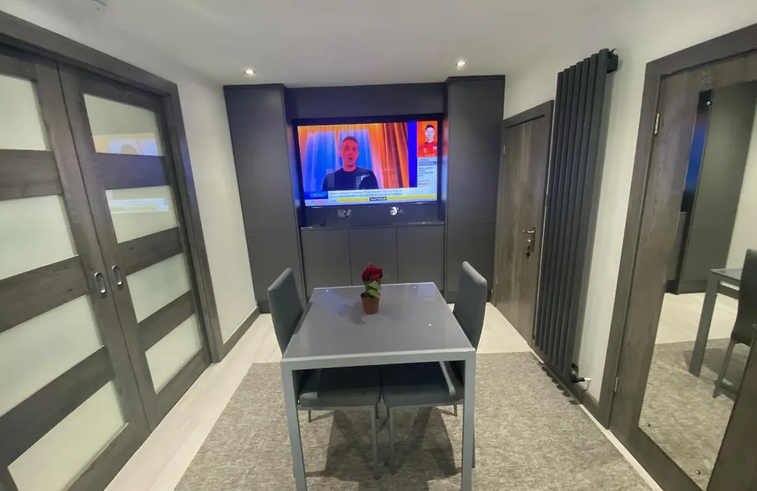 Modern Studio In Natural Surroundings-1
