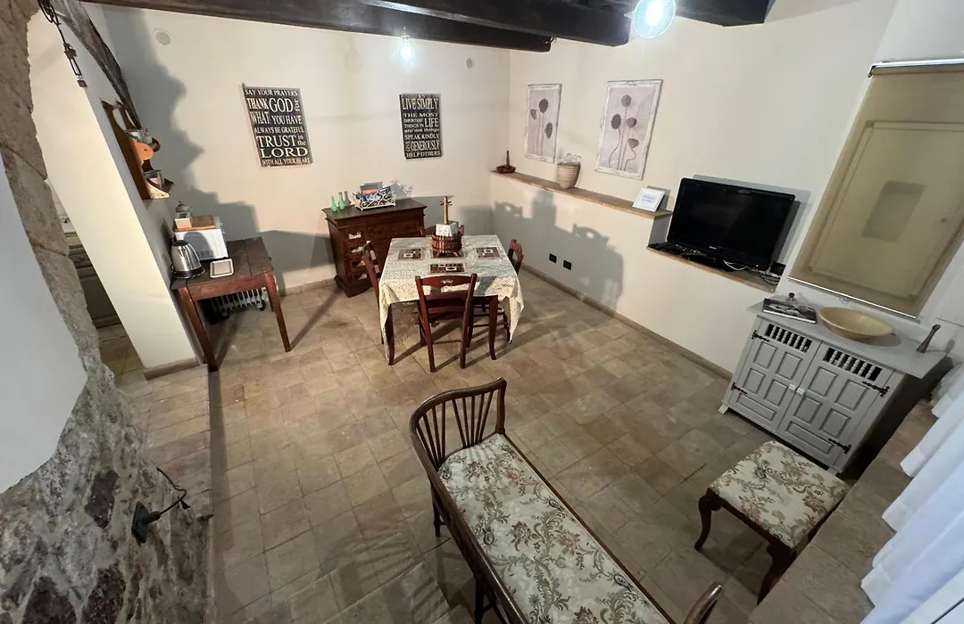 Sforza House-1
