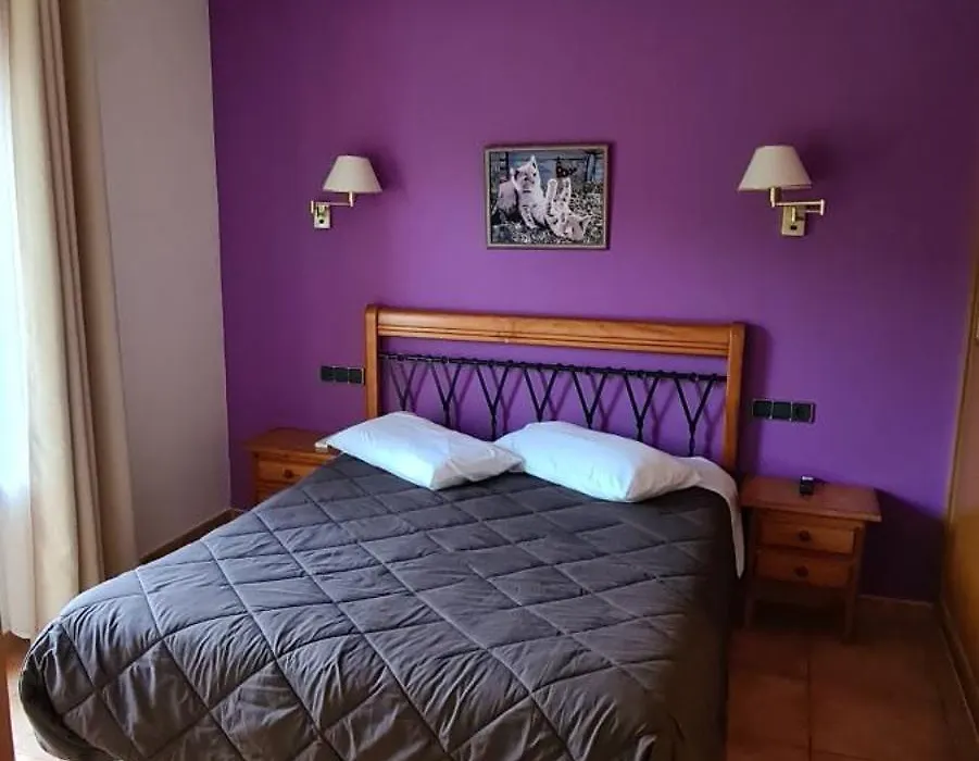 Hostal Mont-Rock-1