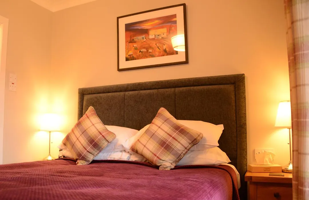 Lochview House-1