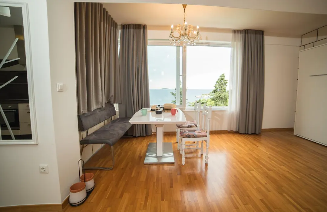 Villa Carmen Rooms & Apartments-1