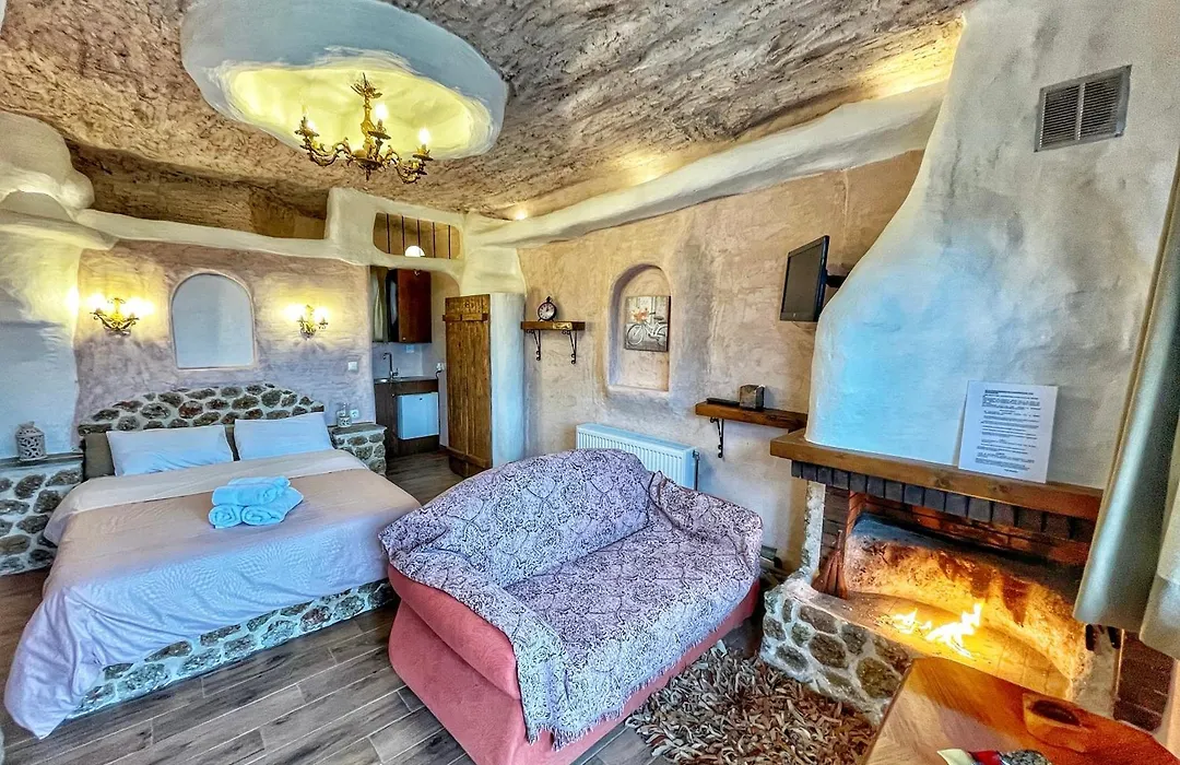 Anilia Guesthouse-1