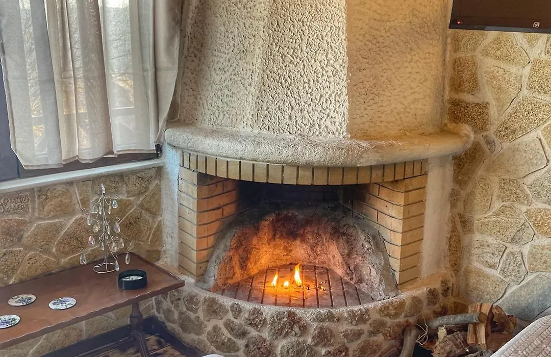 Anilia Guesthouse-1