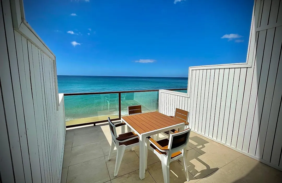 1 Corcega Beachfront Suites-1