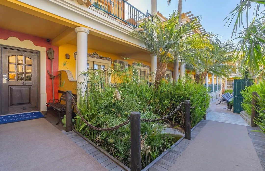 Charming Residence & Guest House Dom Manuel I Adults Only-1