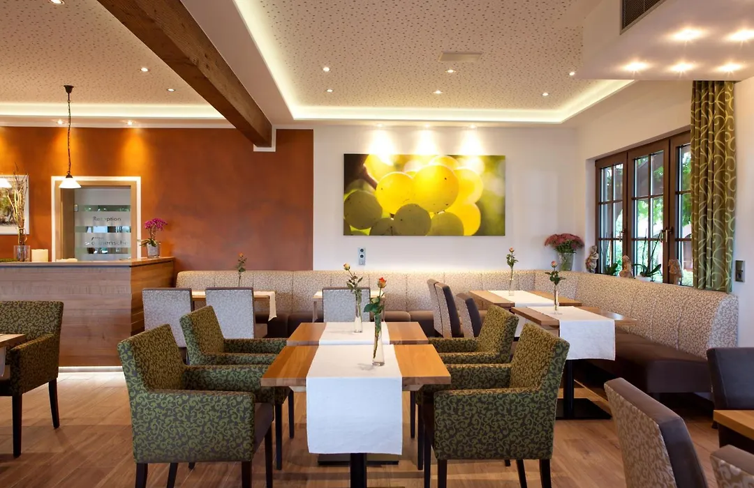 Weinhotel Sonnenschein-1