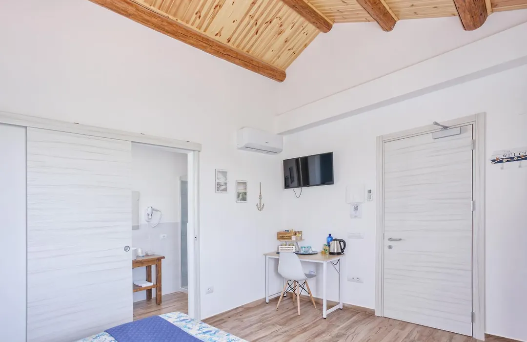 Lanterna Del Delta Guest House-1