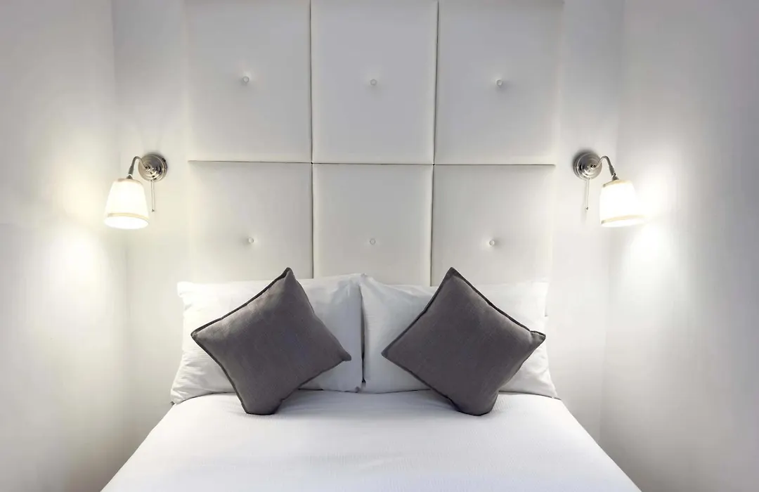 Hanover 71 Suites-1