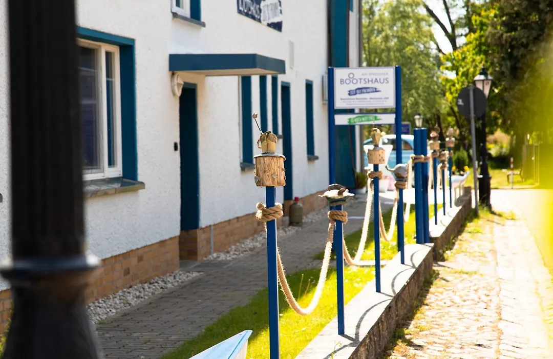 Boootshaus - Am Spreeufer-1