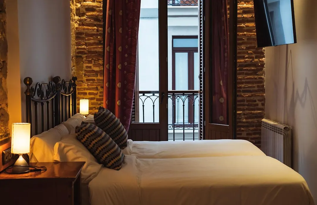 San Sebastian Dot Rooms-1