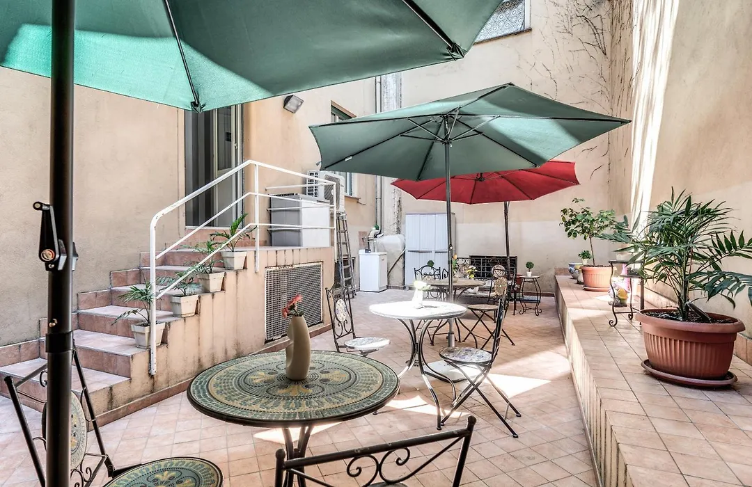 Marta Inn-1