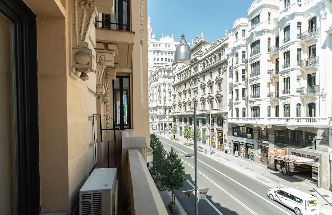 Suites You Gran Via-1
