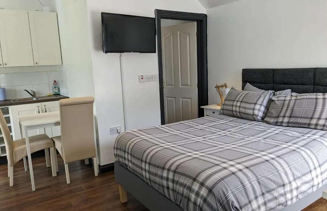 Featherbed Cottage-1
