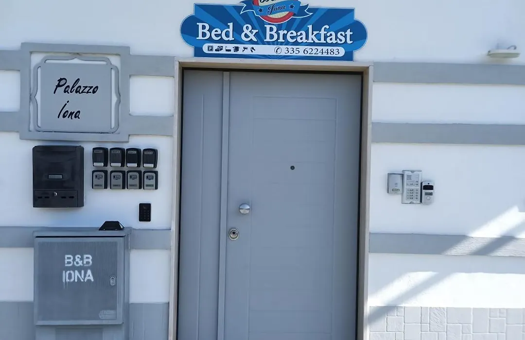 B&B Iona-1