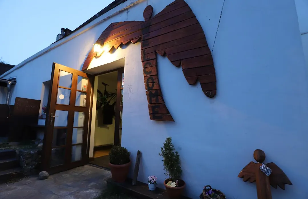 Bike Bistro A Penzion U Vsech Andelu-1
