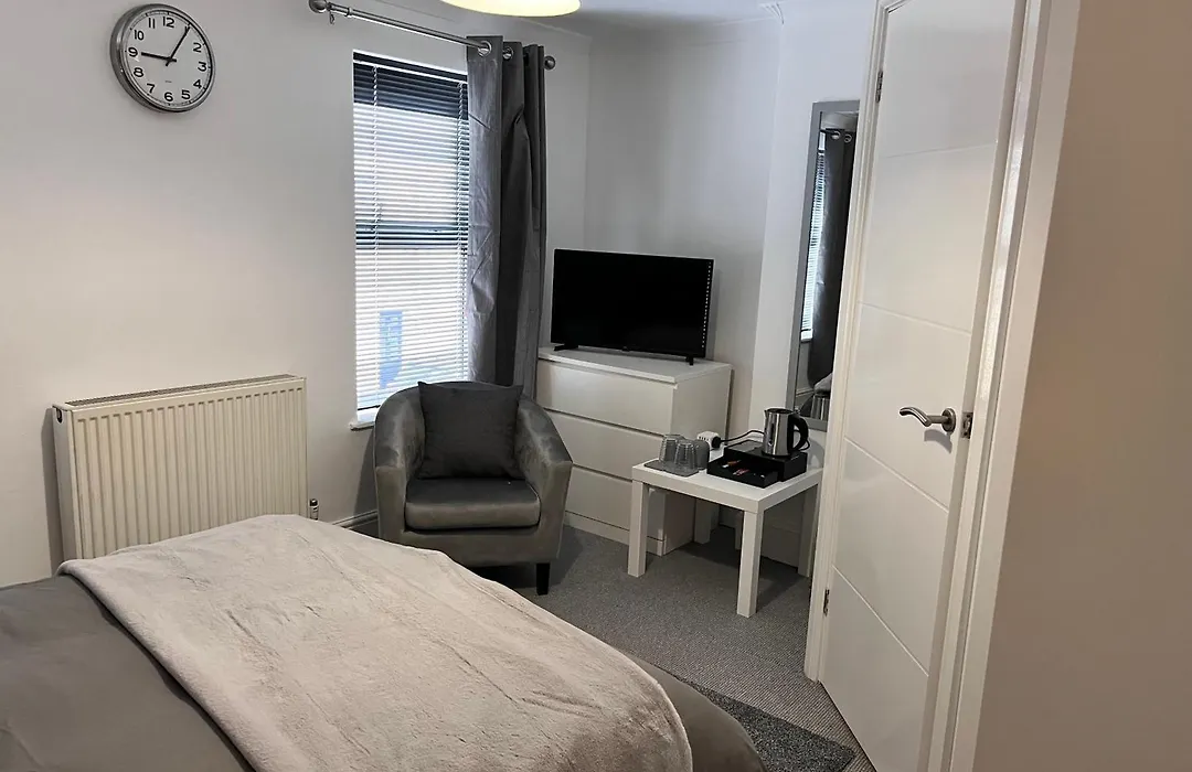 Meadow Street En-Suite Rooms-1