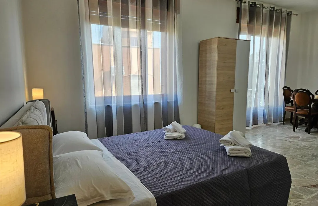 Porta Messina Rooms-1
