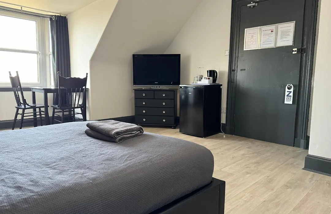 Aspen Guest House-1