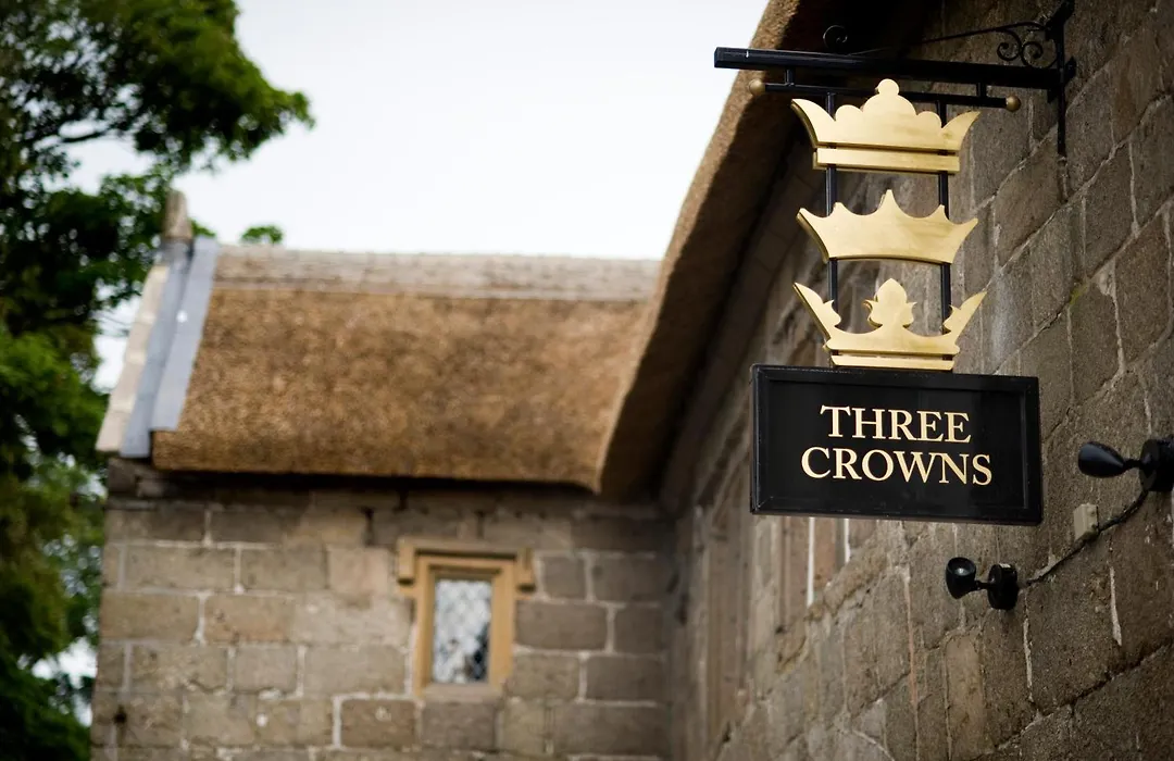 The Three Crowns-1