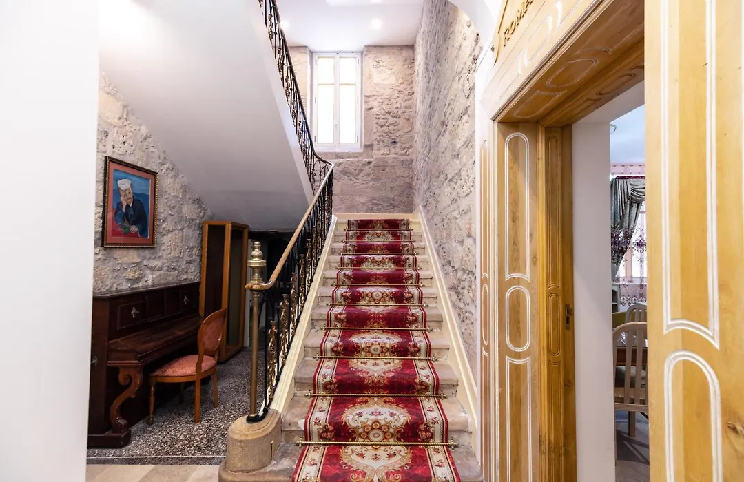 Suite Orientale Maison de L'église du Couvent-1