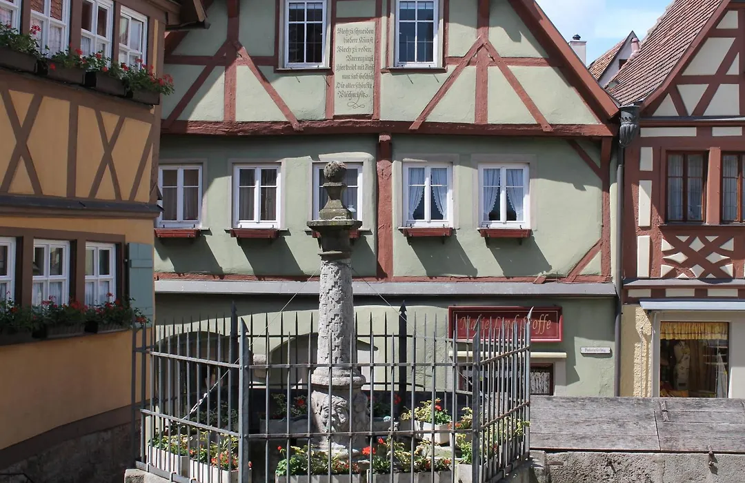 Glocke Weingut Und Hotel-1