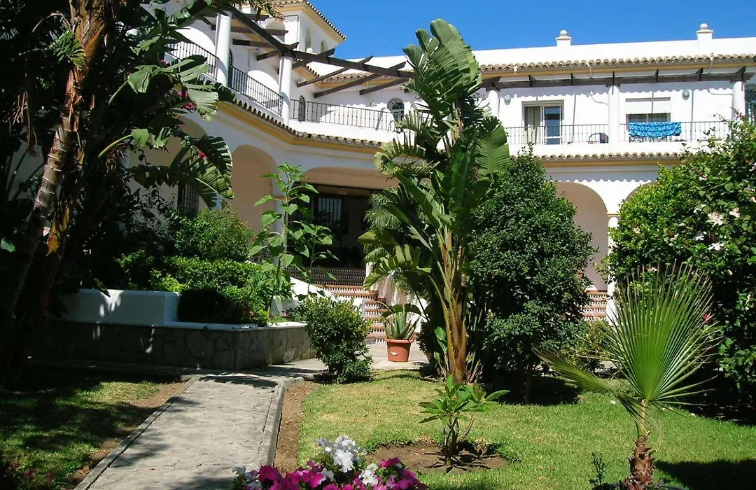 Hostal Los Pinos-1