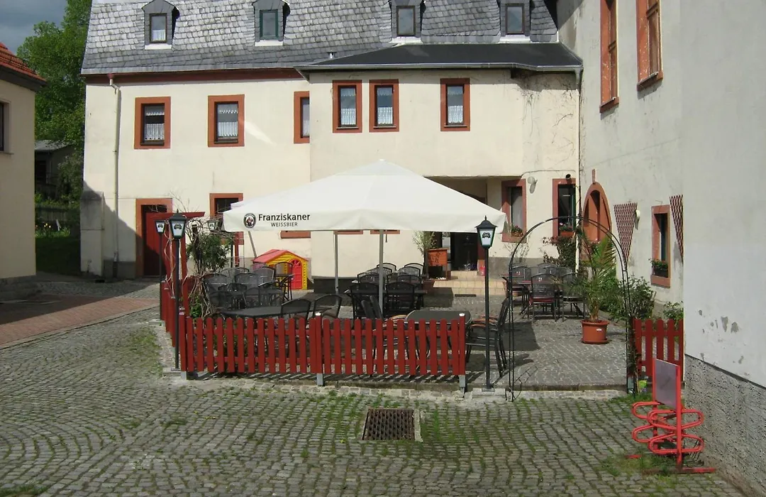 Gasthof und Hotel Roter Hirsch-1