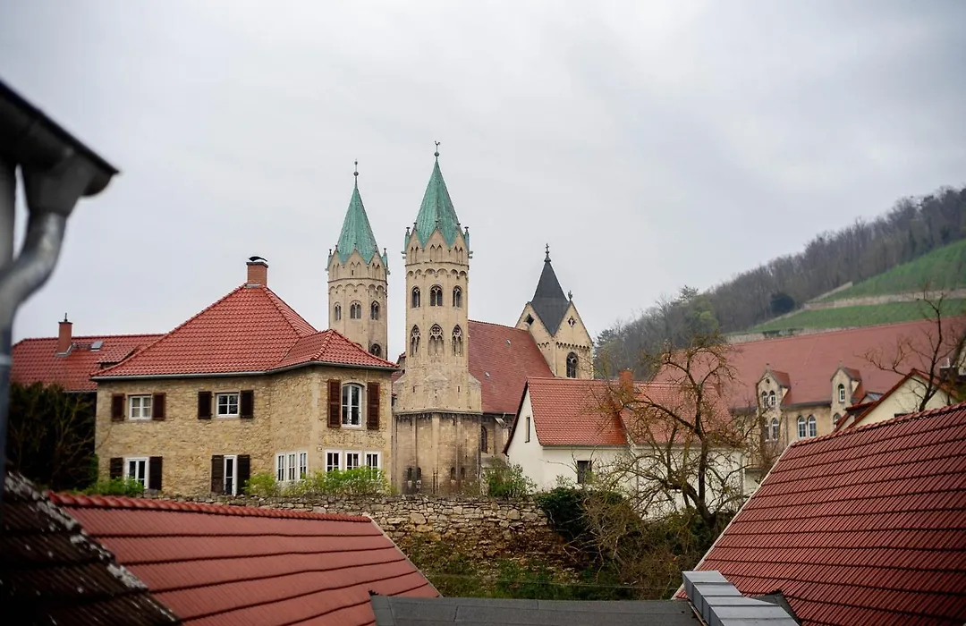 Pension Zur Neuenburg-1