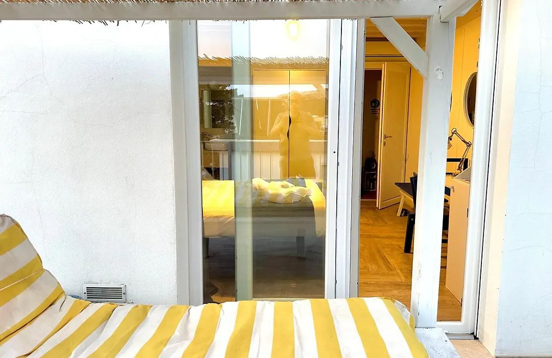 Il Profumo Del Mare Guesthouse-1