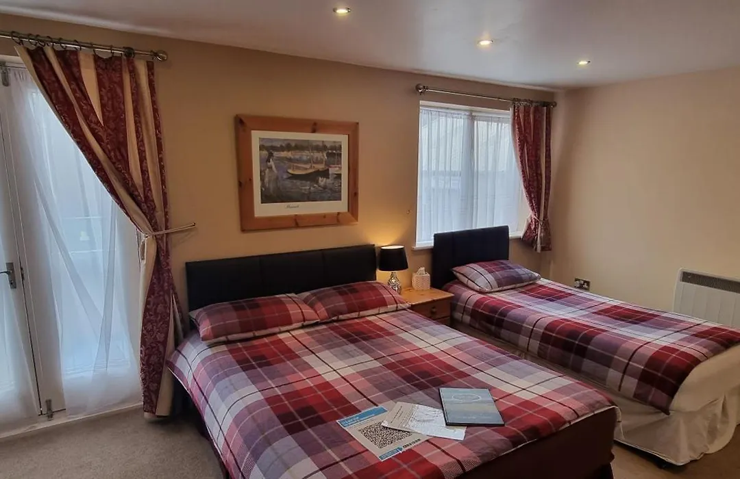 Town House B & B-1