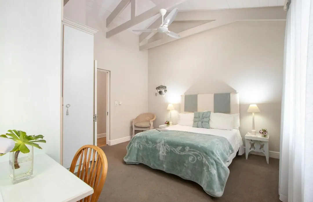 138 Marine Beachfront Guesthouse-1