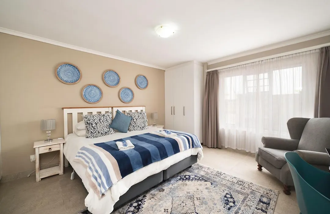 Admirals Lodge Guest House And Brightways Self Catering Apartments-1