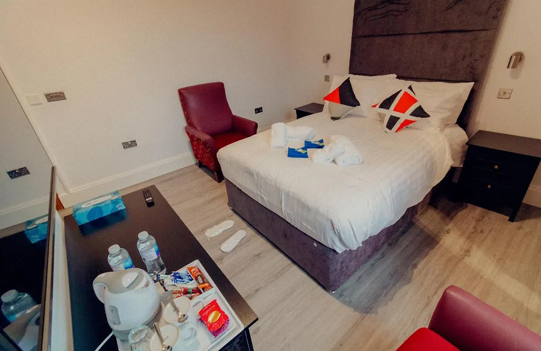 Mayfield Suites-1