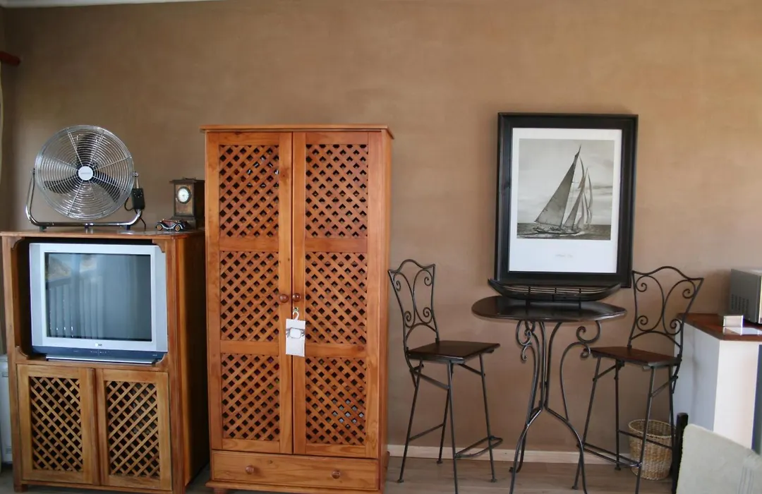 Indigo Moon Guesthouse-1