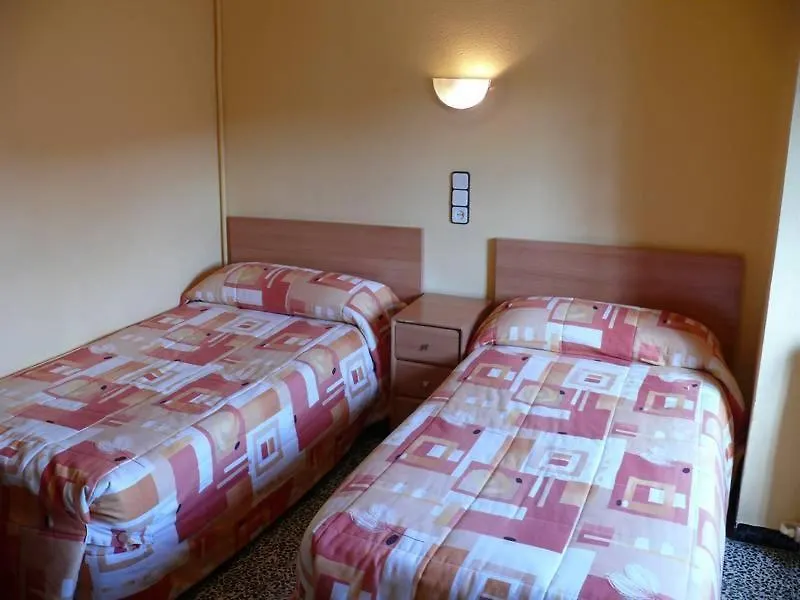 Hostal Rodes-1