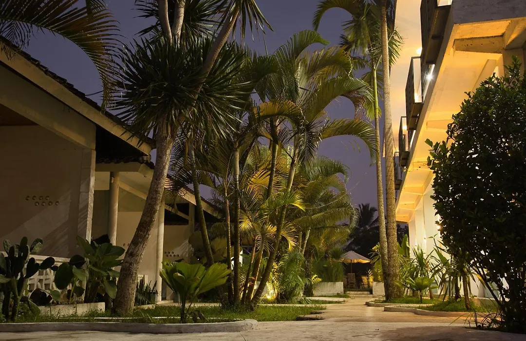 Pondok Tetebatu Cottages And Cafe-1