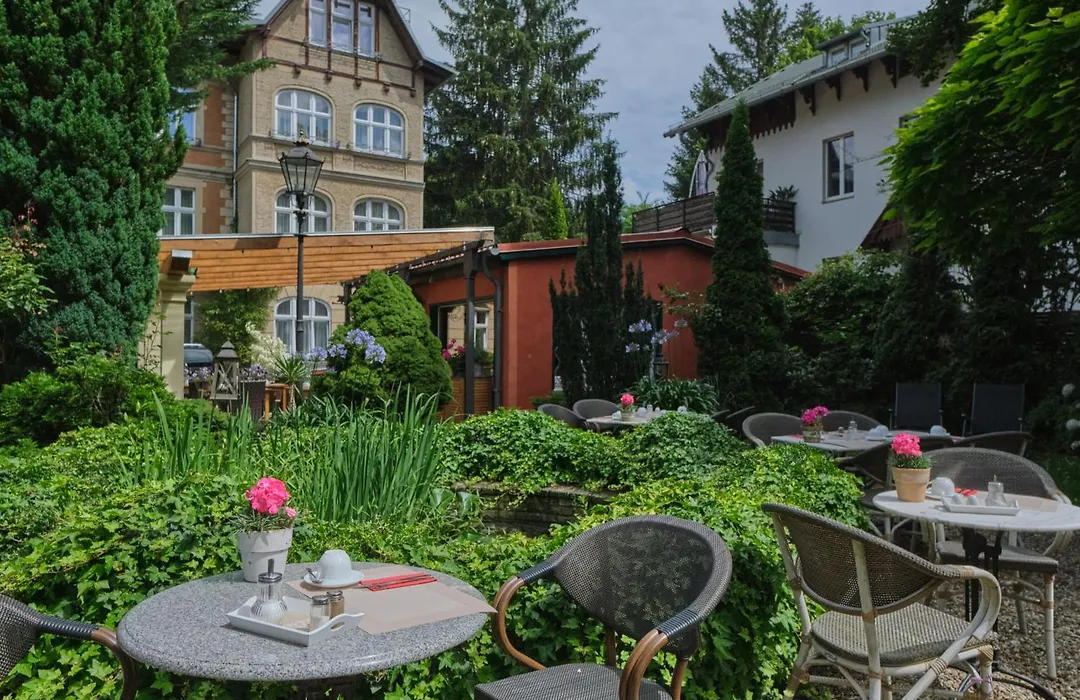 Anno 1900 Hotel Babelsberg-1