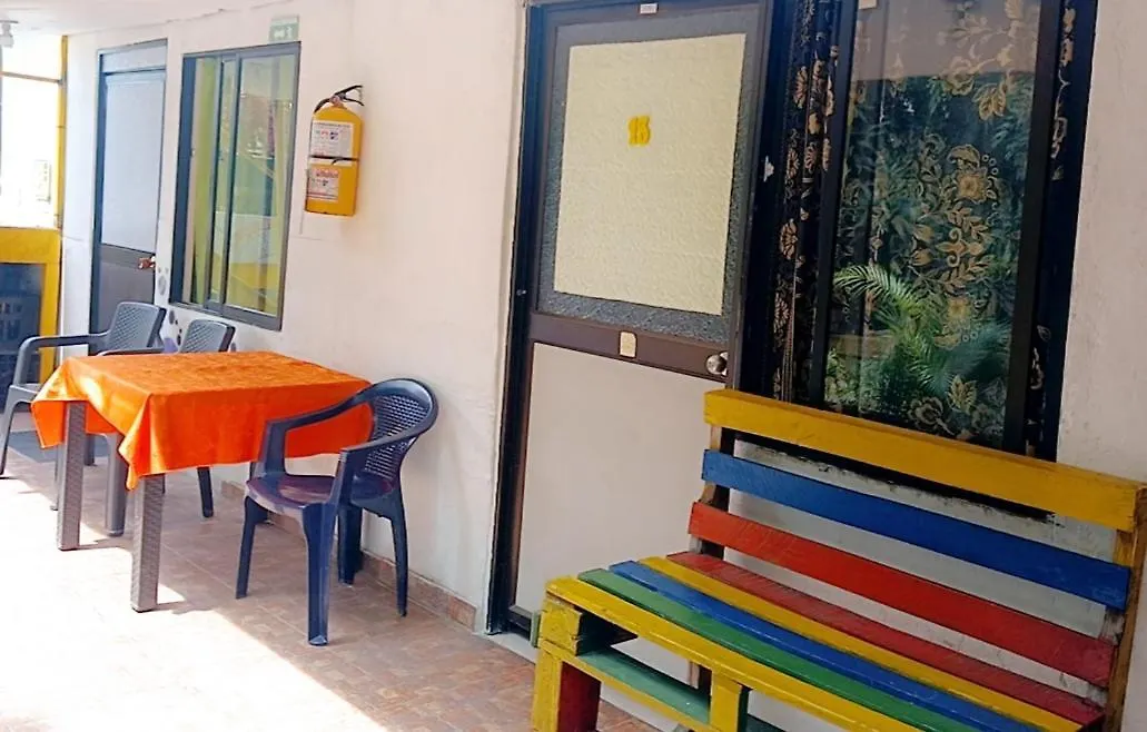 Casa Amarilla Hostel - Cali-1