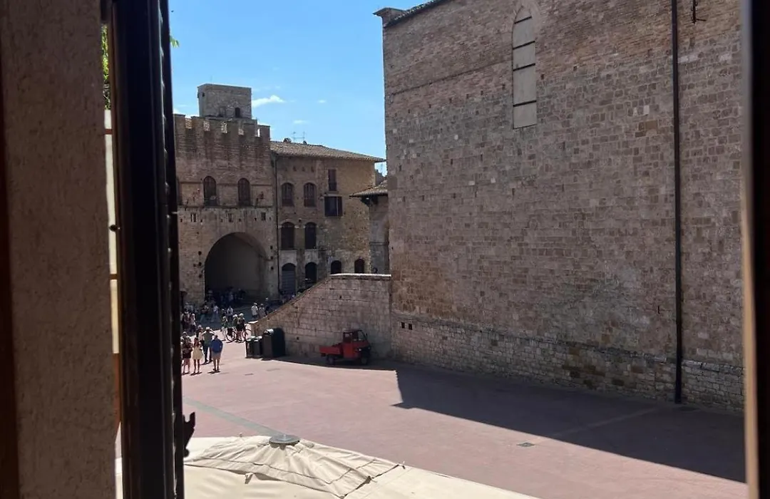 A La Casa Dei Potenti-1