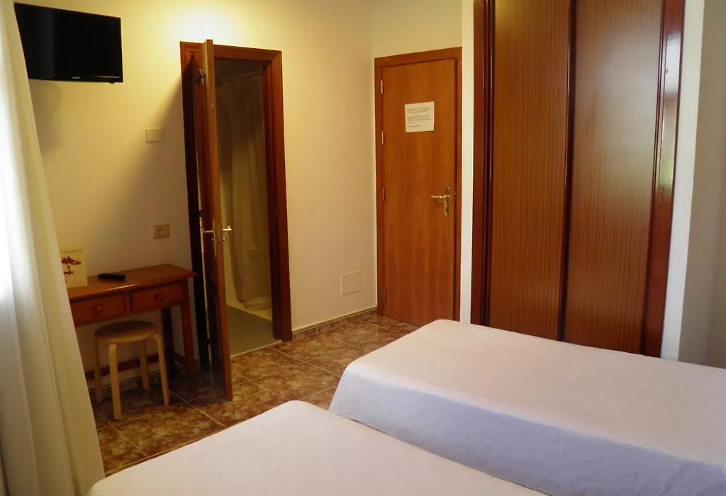 Hostal Albacar-1