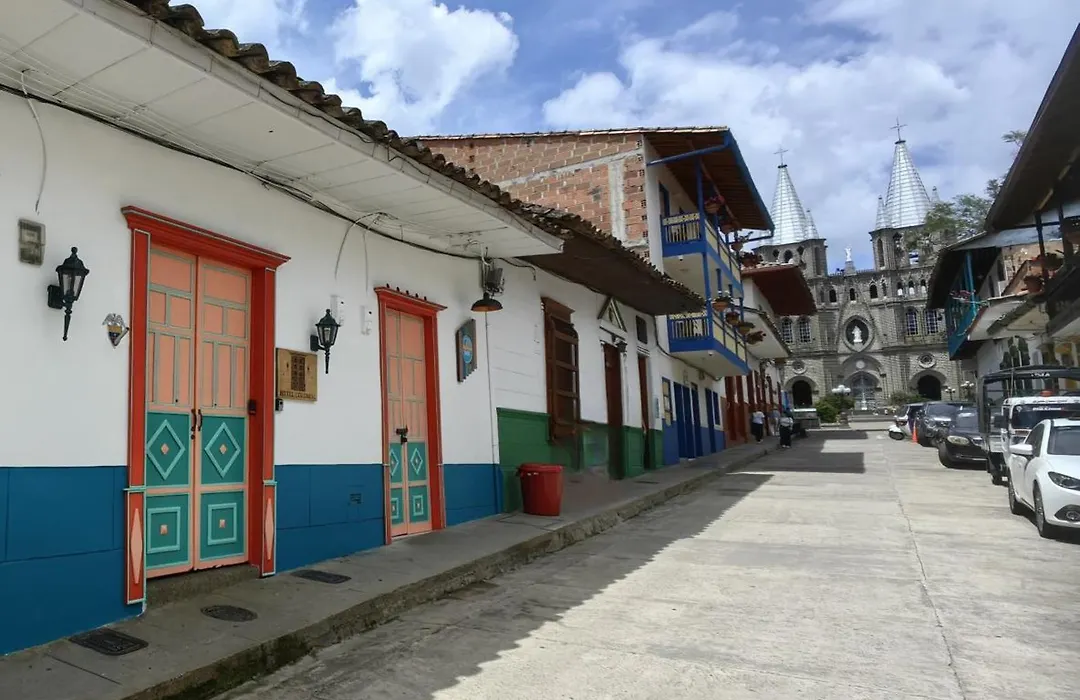 Hotel Colonial-1