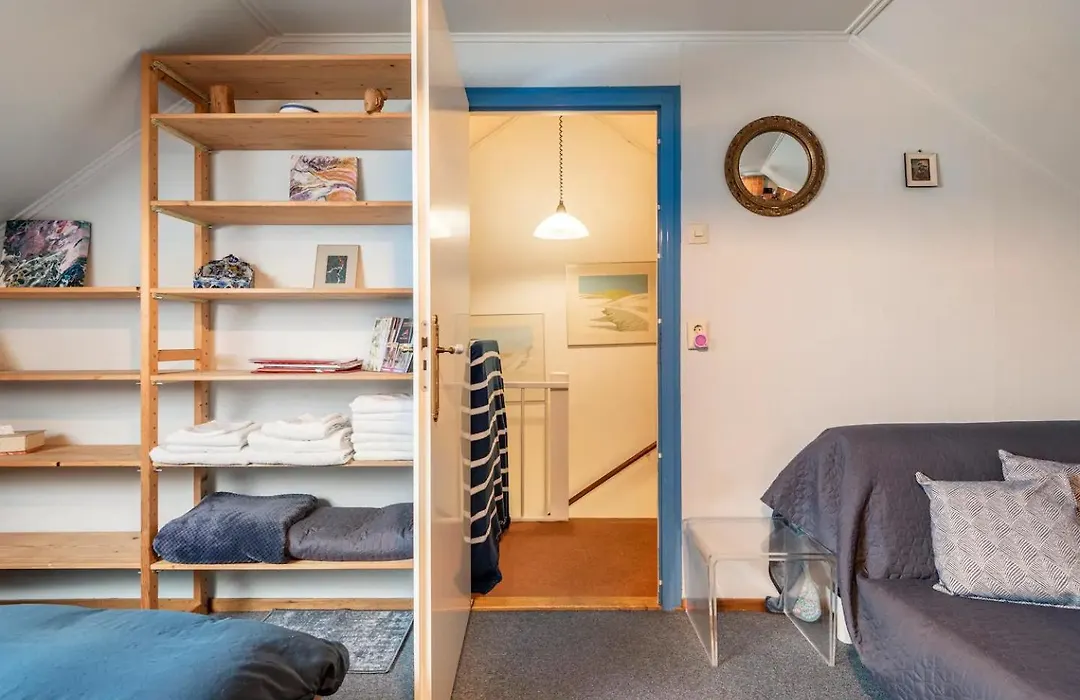 Cozy room in residential Alkmaar-1
