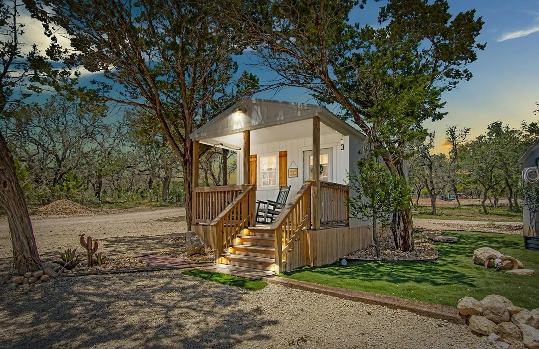 Lucky Star Ranch - Starlight-1