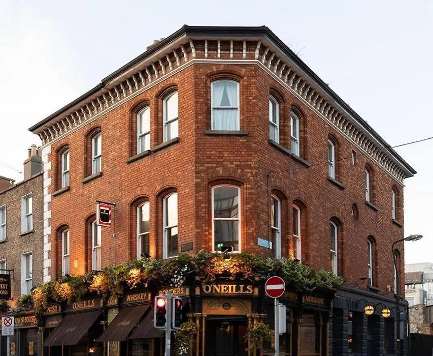 O'Neills Victorian Pub & Townhouse-1
