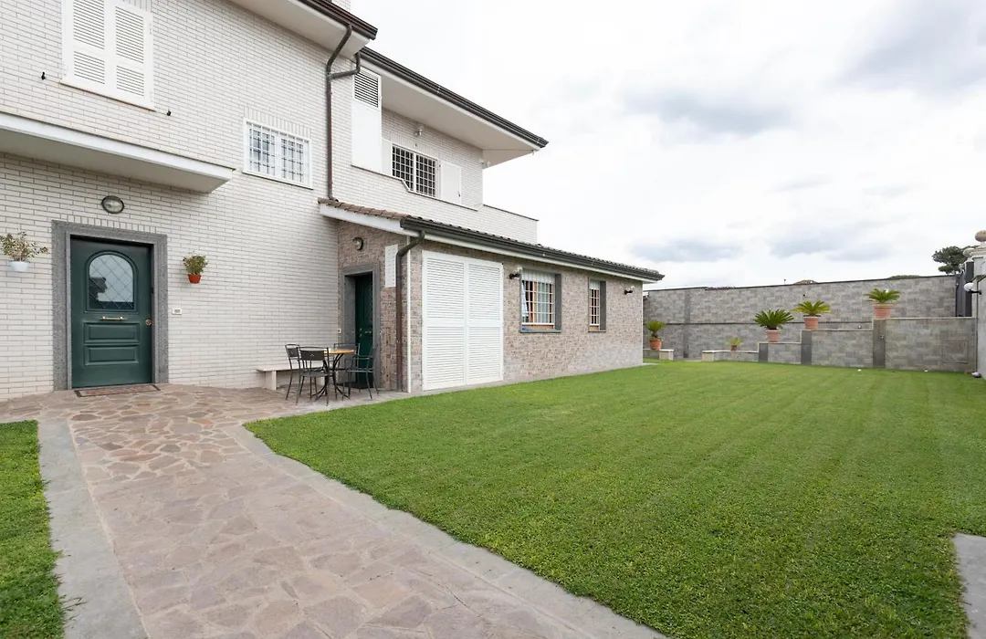 Castelbarco House B-1