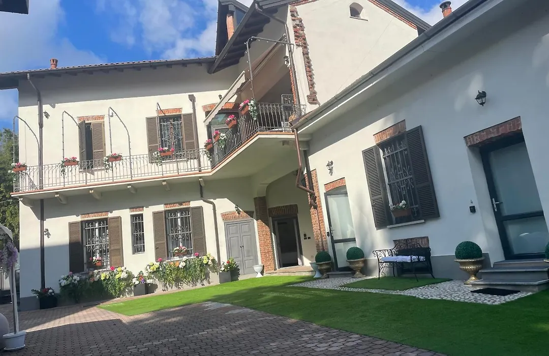 Villa Simona Malpensa-1